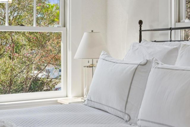 1808 Cedar St, Berkeley, CA 94703