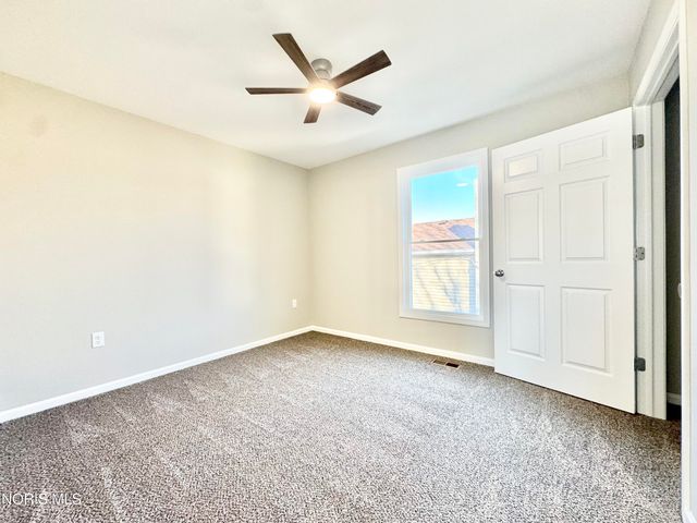 306 Dillrose Drive, Northwood, OH 43619