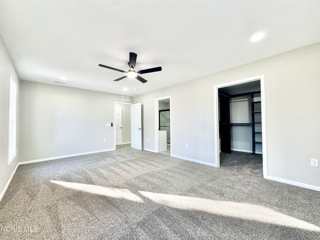 306 Dillrose Drive, Northwood, OH 43619