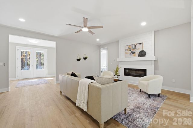 325 Mainsail Road, Salisbury, NC 28146