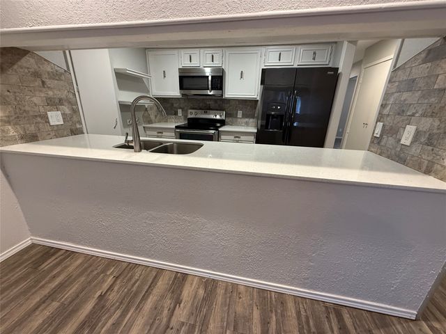 1920 N Floyd Road, Richardson, TX 75080