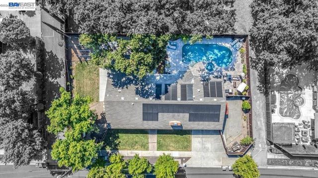 1766 Risdon Rd, Concord, CA 94518