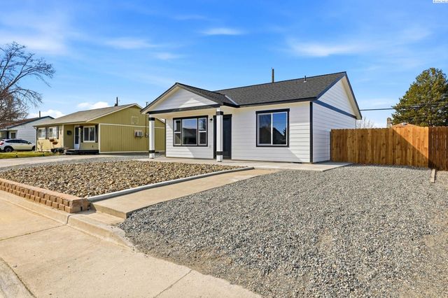 407 Rossell, Richland, WA 99352