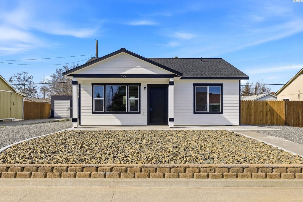 407 Rossell, Richland, WA 99352