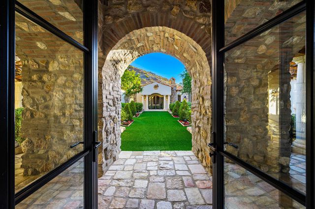 119 Navtem Place, Palm Desert, CA 92260