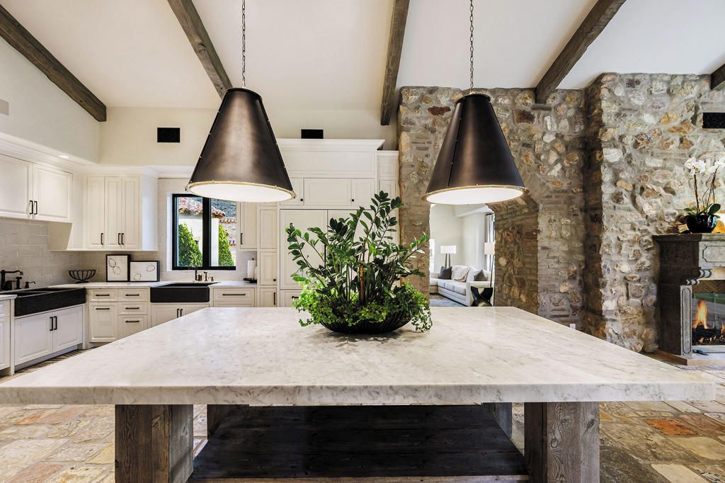 Image 12 of property listing at 119 Navtem Place, Palm Desert, CA 92260