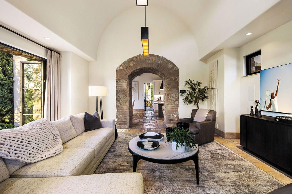 Image 14 of property listing at 119 Navtem Place, Palm Desert, CA 92260