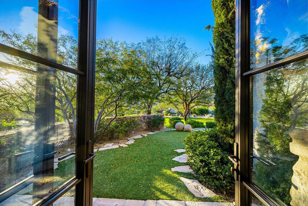 Image 16 of property listing at 119 Navtem Place, Palm Desert, CA 92260