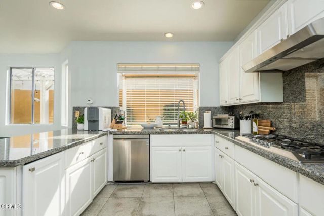 1985 Erin Way, Glendale, CA 91206