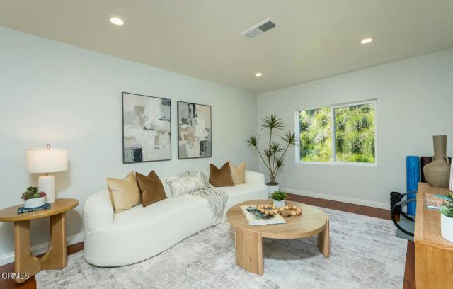 1985 Erin Way, Glendale, CA 91206