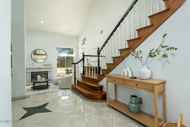 1985 Erin Way, Glendale, CA 91206