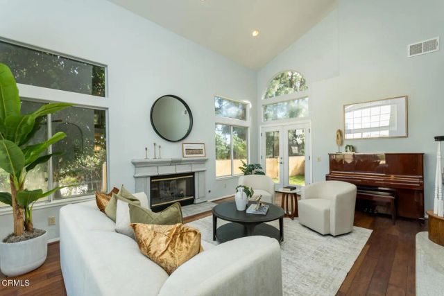 1985 Erin Way, Glendale, CA 91206