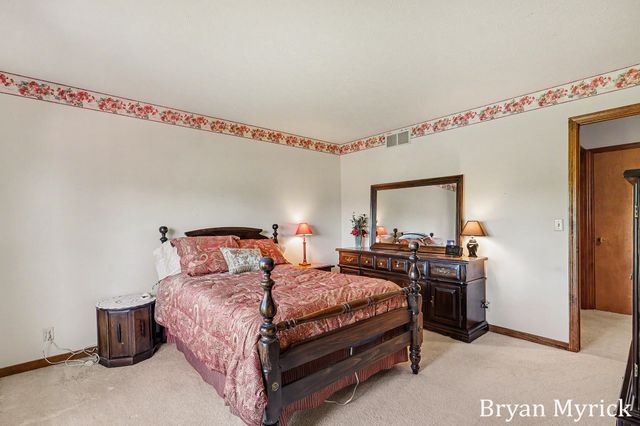 1581 Castlemaine Drive 2, Holland Twp, MI 49464