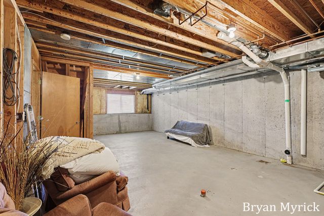 1581 Castlemaine Drive 2, Holland Twp, MI 49464