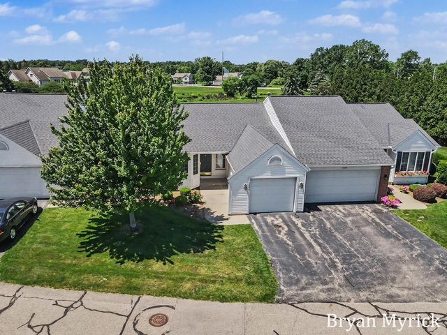 1581 Castlemaine Drive 2, Holland Twp, MI 49464