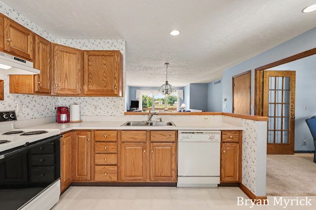 1581 Castlemaine Drive 2, Holland Twp, MI 49464