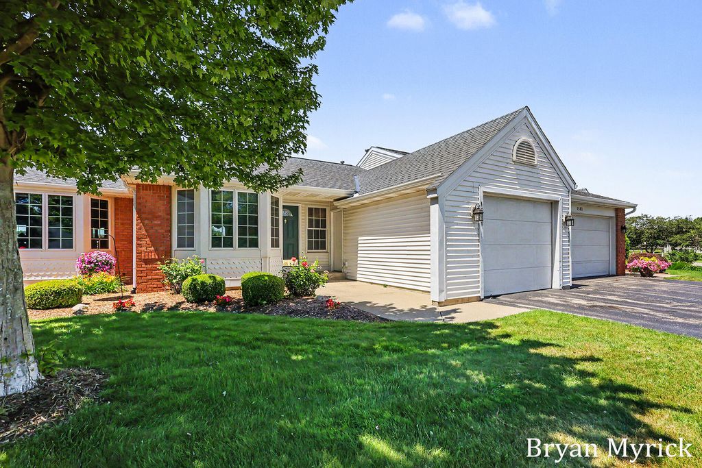 1581 Castlemaine Drive 2, Holland Twp, MI 49464