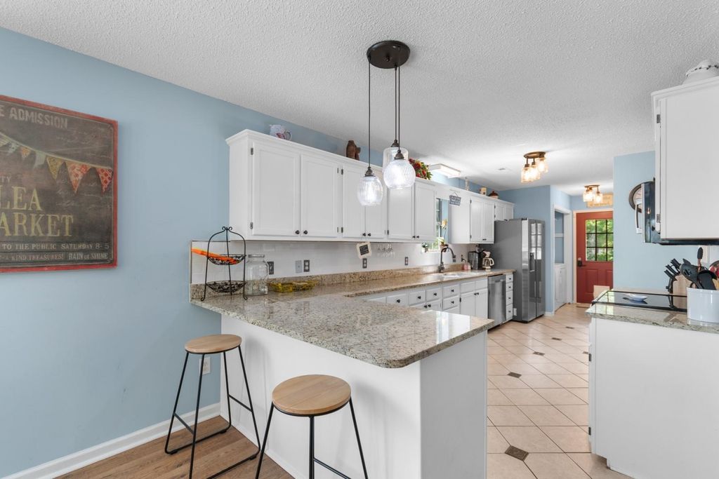 114 N Oak St., Surfside Beach, SC 29575 — photo 3