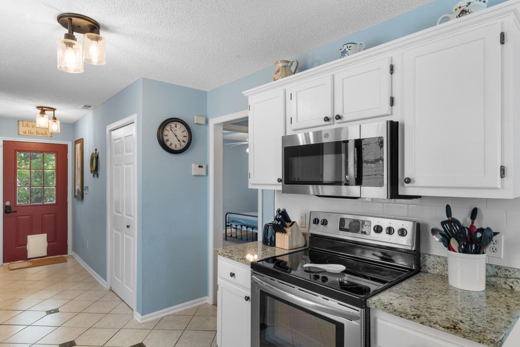 114 N Oak St., Surfside Beach, SC 29575 — photo 5