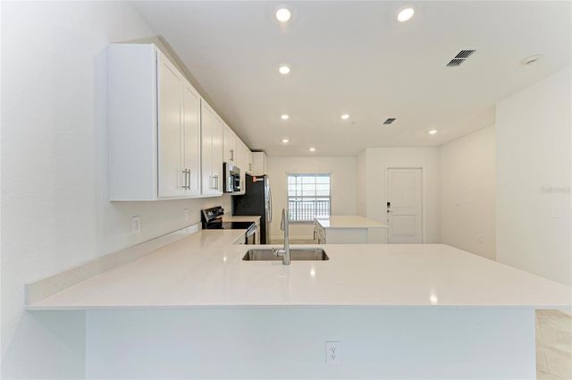 19015 SCALLOP LOOP 201, Lakewood Ranch, FL 34202