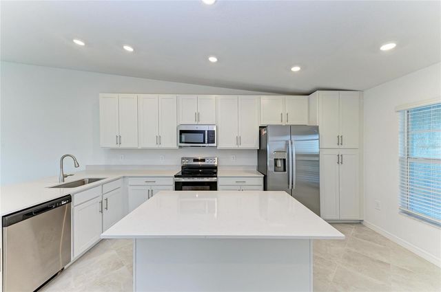 19015 SCALLOP LOOP 201, Lakewood Ranch, FL 34202