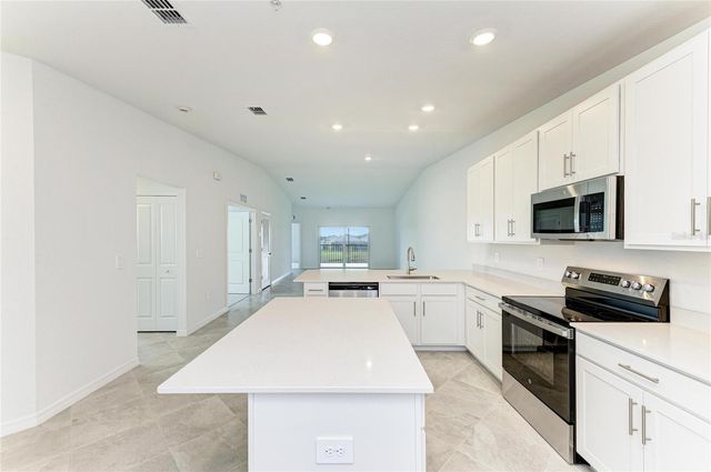 19015 SCALLOP LOOP 201, Lakewood Ranch, FL 34202