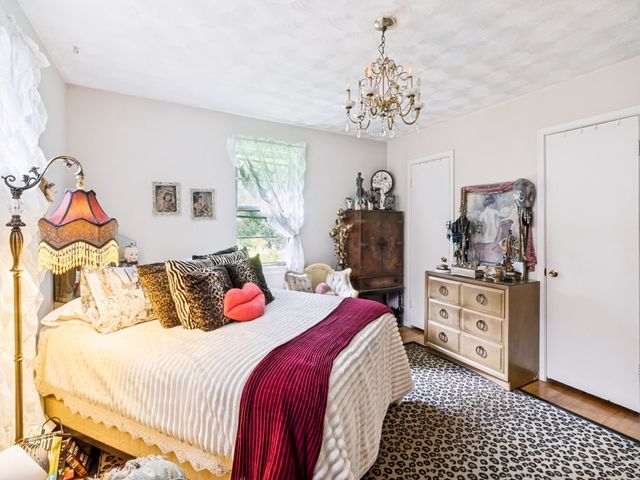 8125 Hunnicut Road, Dallas, TX 75228