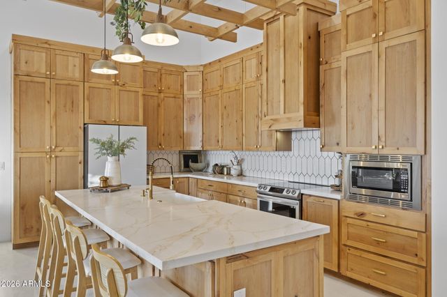 25937 W Ravina Lane, Morristown, AZ 85342