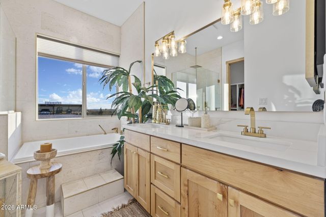 25937 W Ravina Lane, Morristown, AZ 85342