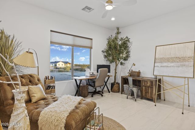 25937 W Ravina Lane, Morristown, AZ 85342