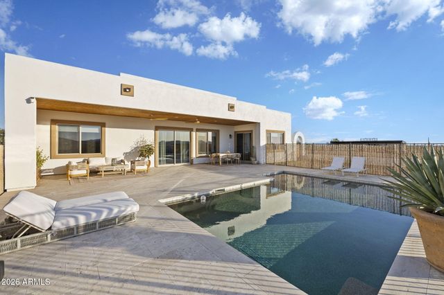 25937 W Ravina Lane, Morristown, AZ 85342