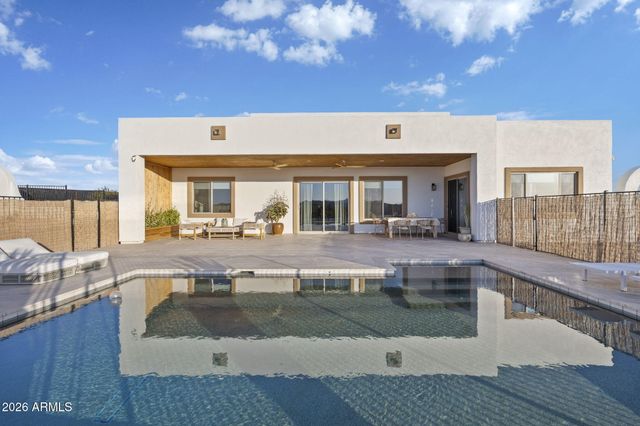 25937 W Ravina Lane, Morristown, AZ 85342