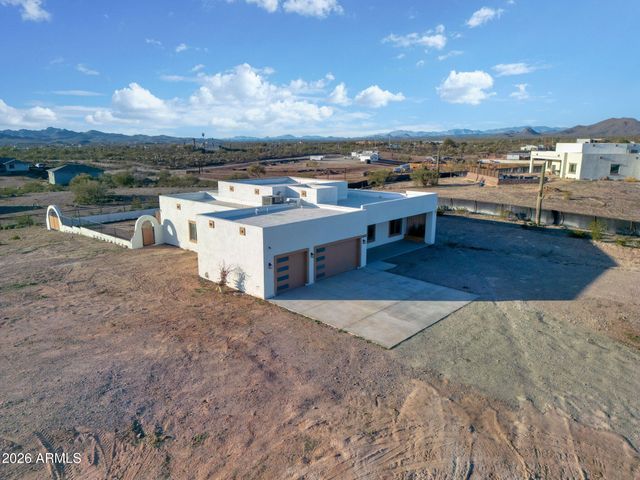 25937 W Ravina Lane, Morristown, AZ 85342