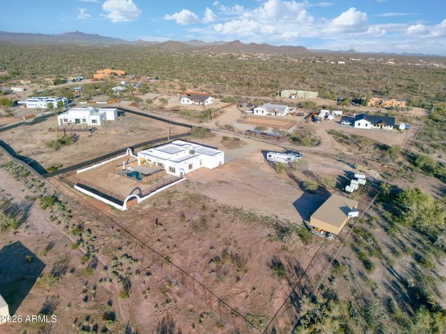 25937 W Ravina Lane, Morristown, AZ 85342