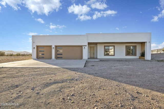 25937 W Ravina Lane, Morristown, AZ 85342