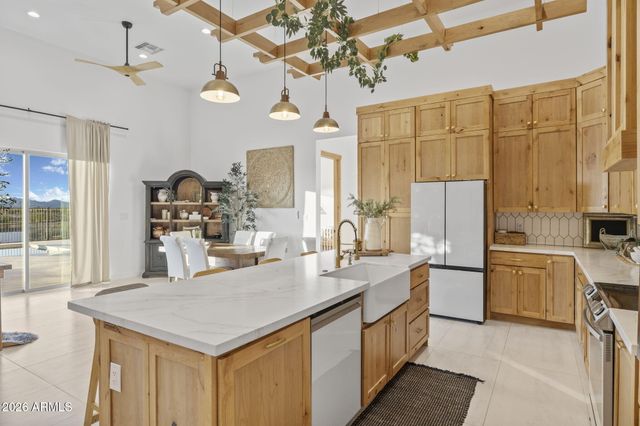 25937 W Ravina Lane, Morristown, AZ 85342