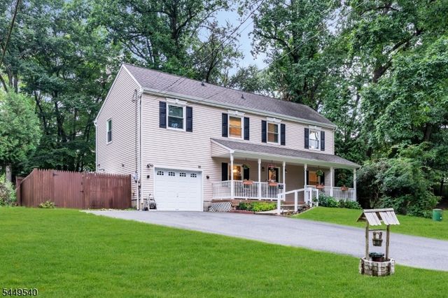 23 Leo Ave, Hopatcong Boro, NJ 07874