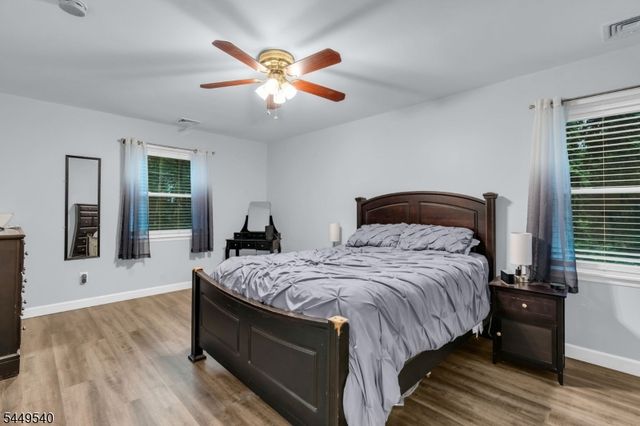 23 Leo Ave, Hopatcong Boro, NJ 07874