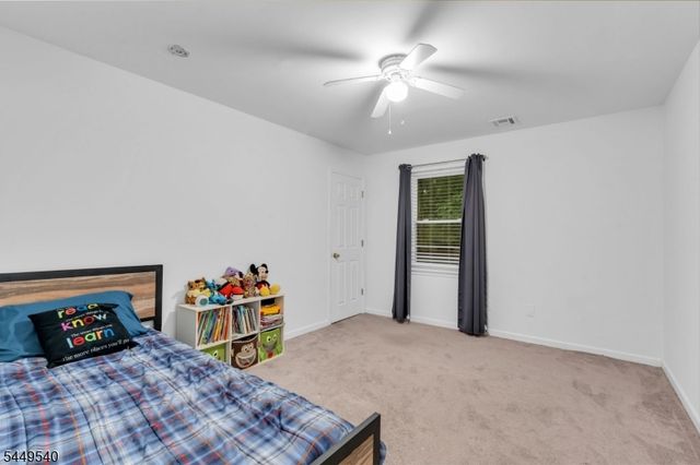 23 Leo Ave, Hopatcong Boro, NJ 07874