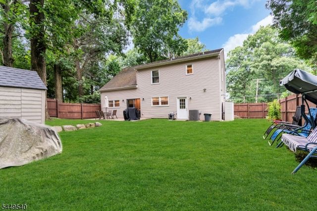 23 Leo Ave, Hopatcong Boro, NJ 07874