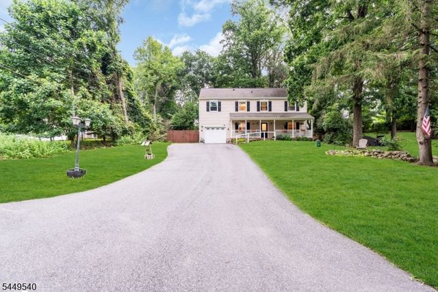 23 Leo Ave, Hopatcong Boro, NJ 07874