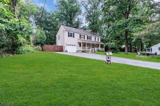 23 Leo Ave, Hopatcong Boro, NJ 07874