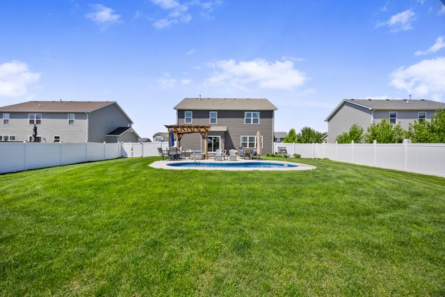 11177 Summerlin Street, Cedar Lake, IN 46303