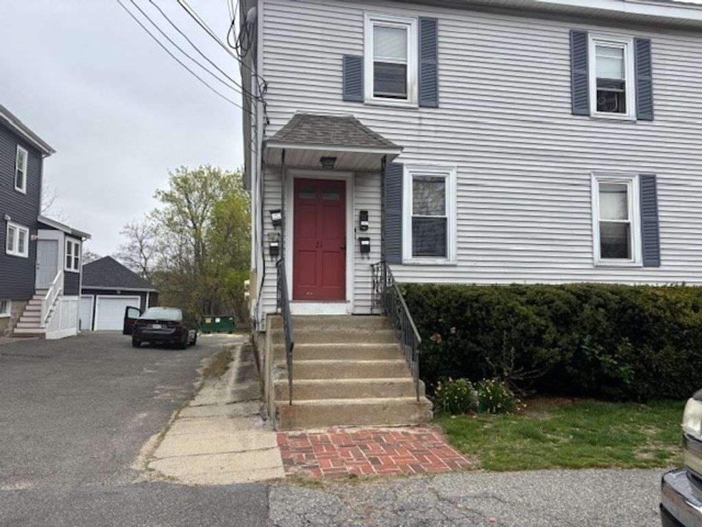 21 North Warren Street 2, Woburn, MA 01801