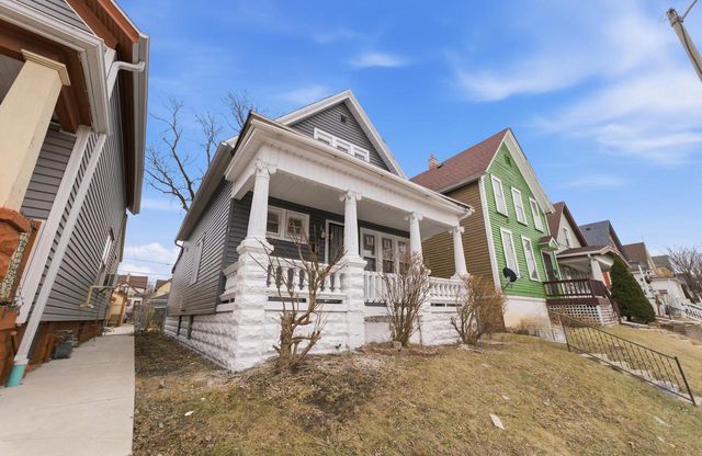 926 S 35th STREET, Milwaukee, WI 53215
