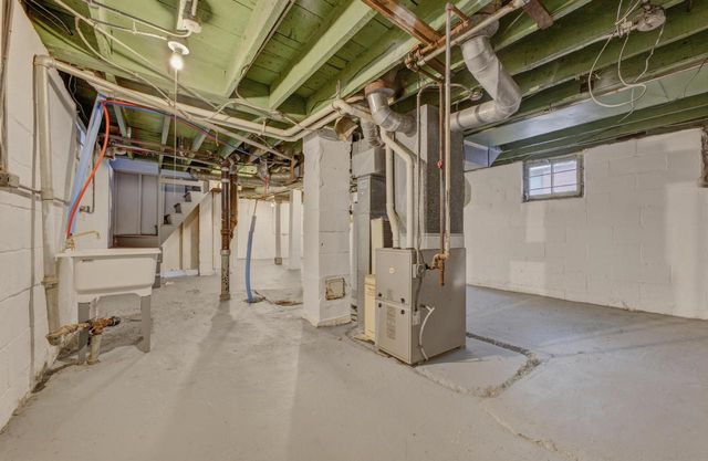 926 S 35th STREET, Milwaukee, WI 53215