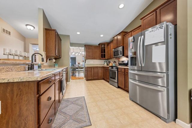 182 Fox Creek Drive, Wentzville, MO 63385