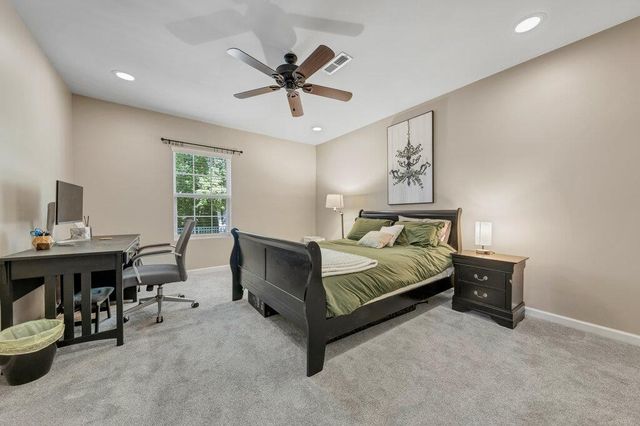 182 Fox Creek Drive, Wentzville, MO 63385