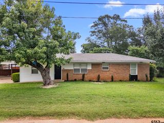 105 Crestview St, Whitehouse, TX 75791