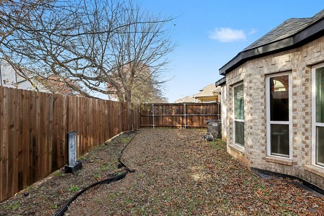 306 Calhoun Street, Glenn Heights, TX 75154